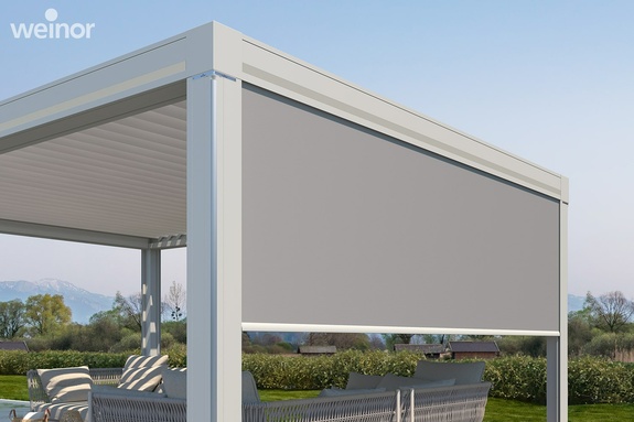 Terrassendach mit automatischen Beschattungselementen